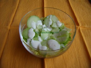 cucumber salad with sour cream dressing